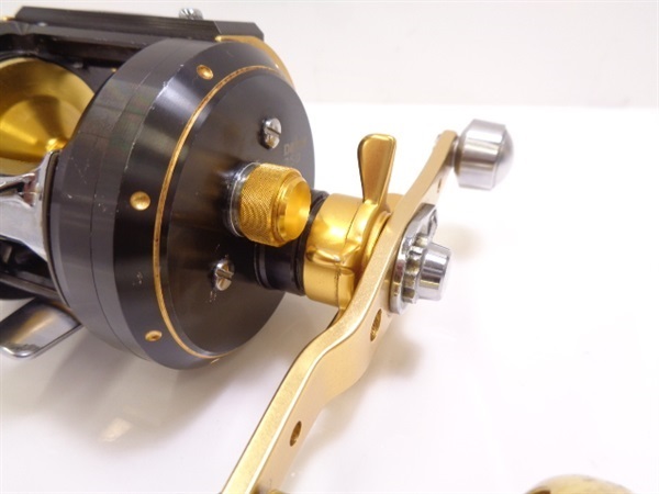 ０７ミリオネアＩＣＶ２５０ 右